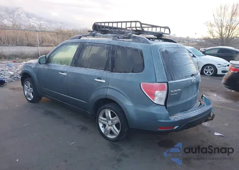 2010 Subaru Forester 2.5X Premium из США, поврежденный, VIN JF2SH6CC1AH741840
